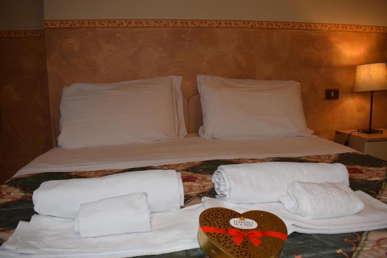 Hostel Il Tetto Melfi Kültér fotó