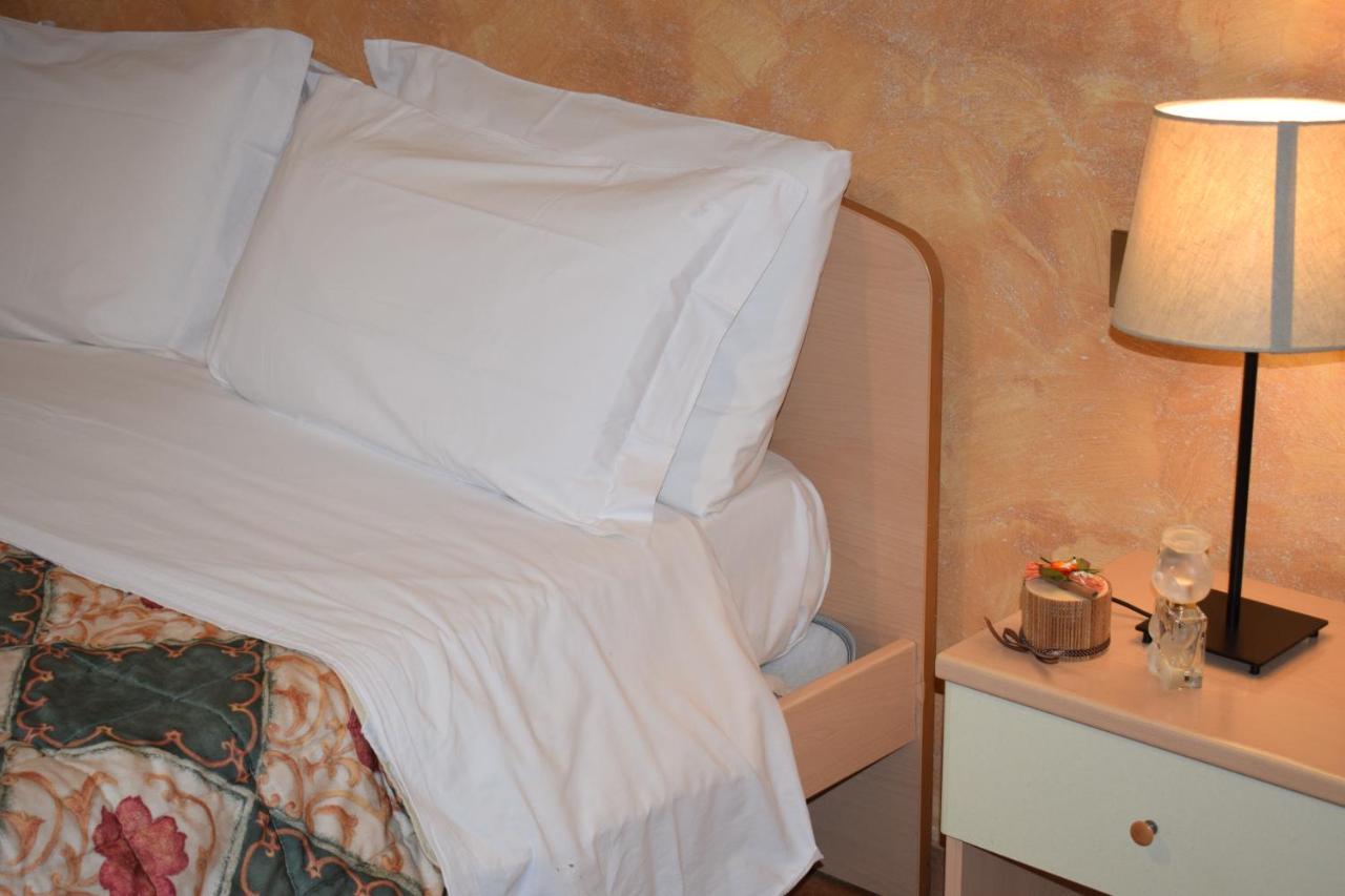 Hostel Il Tetto Melfi Kültér fotó