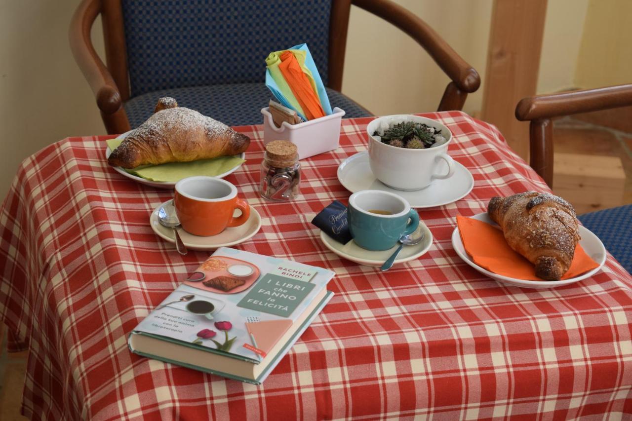 Hostel Il Tetto Melfi Kültér fotó