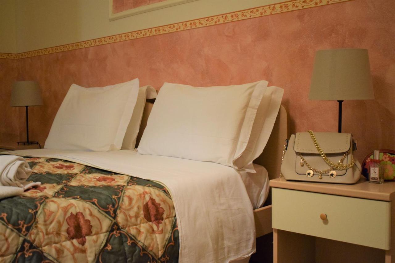 Hostel Il Tetto Melfi Kültér fotó