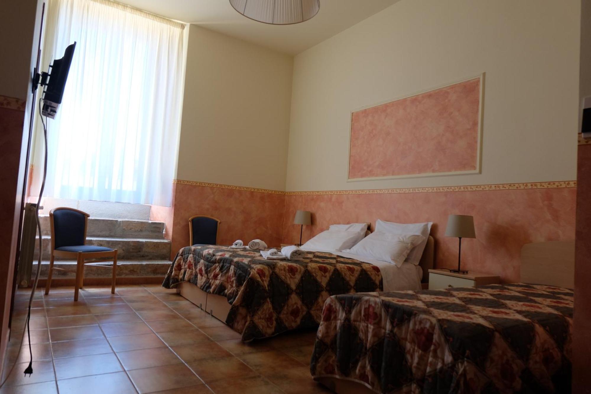 Hostel Il Tetto Melfi Kültér fotó
