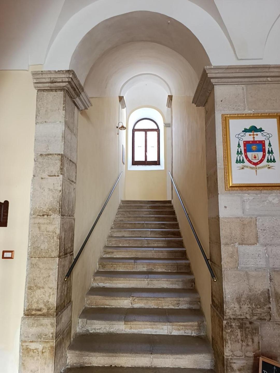 Hostel Il Tetto Melfi Kültér fotó