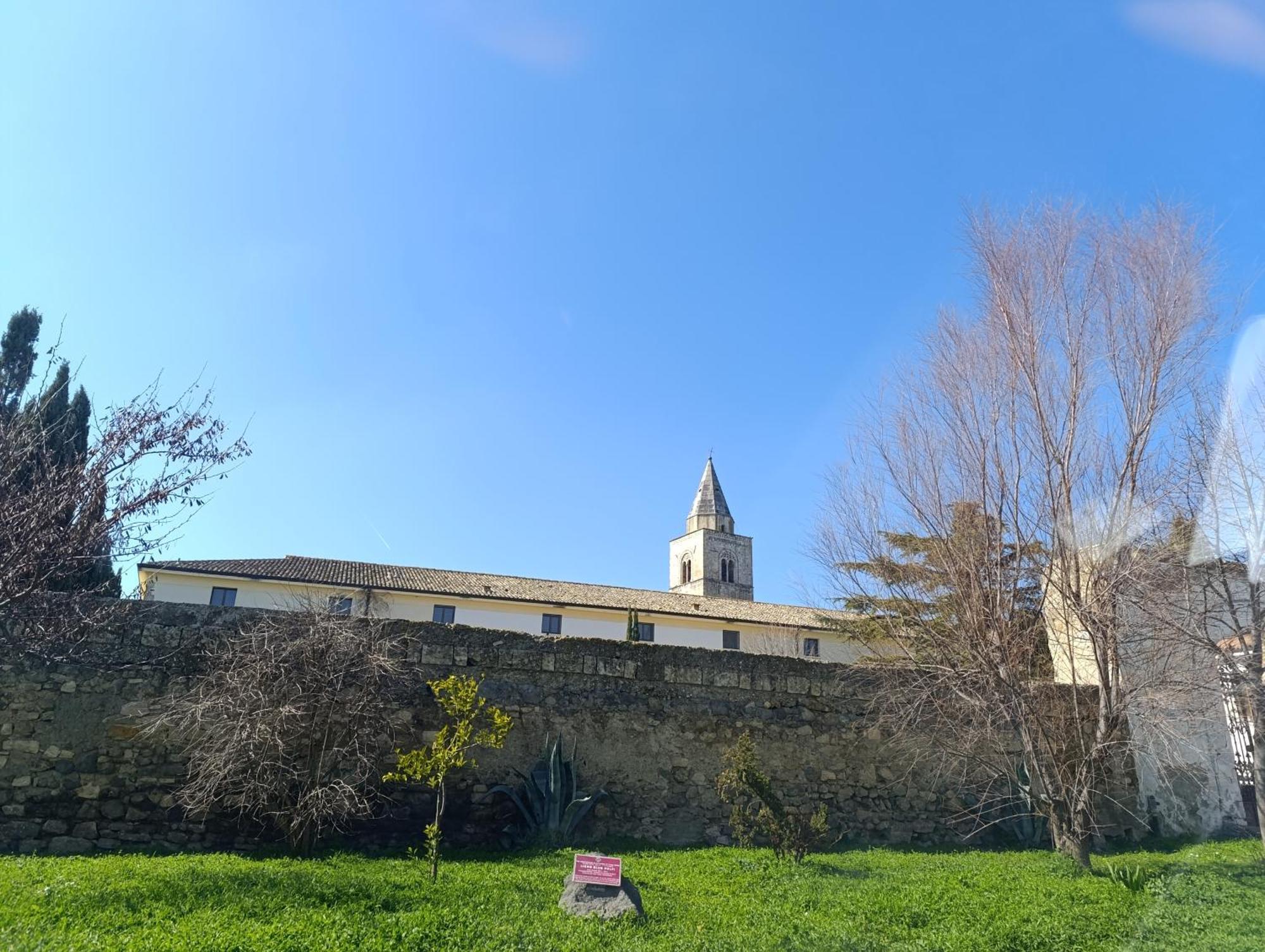 Hostel Il Tetto Melfi Kültér fotó